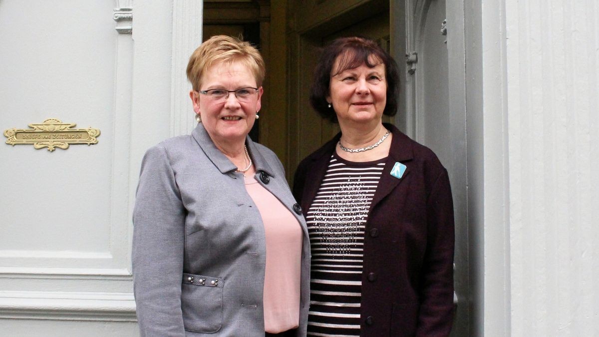 Marianne Stietz (links) und Silvia Georgi sind Beraterinnen bei der Verbraucherzentrale in Mühlhausen.