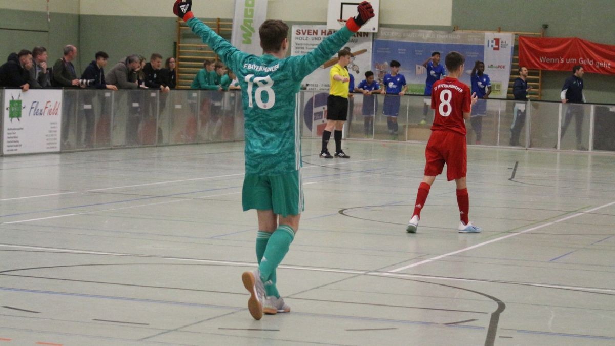 Allianz-Cup, Bundesligaturnier bei Eintracht Sondershausen spielte unter anderem Bayern München, RB Leipzig, 1899 Hoffenheim, Werder Bremen, Hertha BSC Berlin, Union Berlin, Dynamo Dresden, 1. FC Magdeburg, Hallescher FC, Rot-Weiß Erfurt, Hannover 96 und Eintracht Sondershausen.