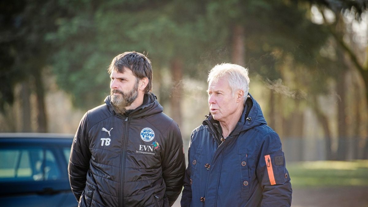  Wackers Sportlicher Leiter Tino Berbig (links) und Vize-Präsident Hans-Joachim Junker arbeiten an der Zukunft von Nordhausen.