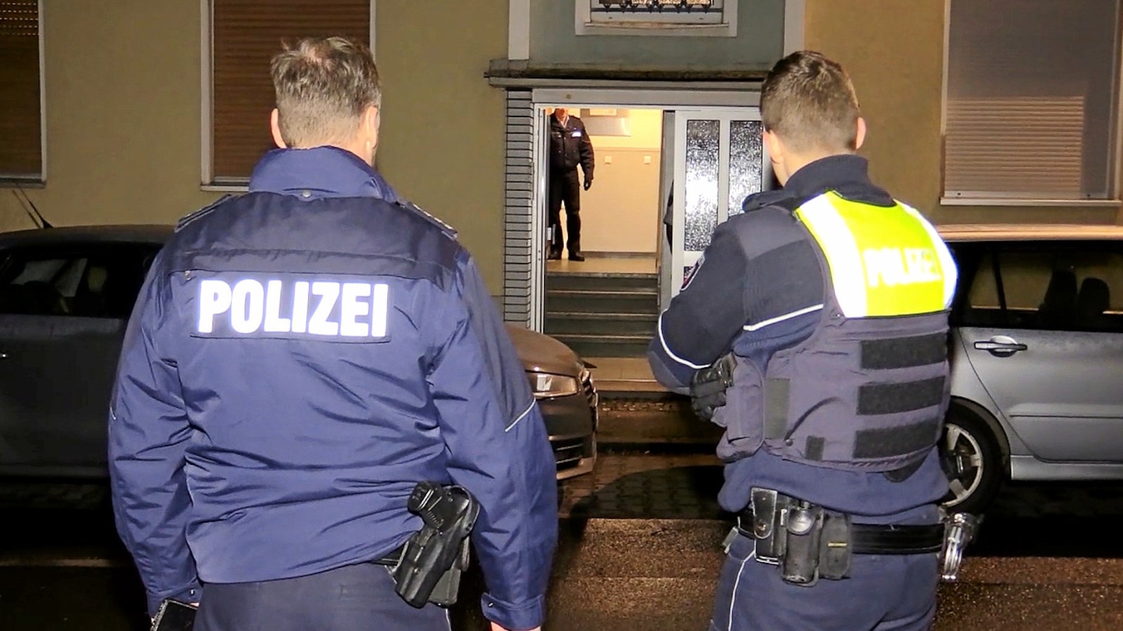 Hooligan-Razzia in NRW: Polizei durchsucht 31 Objekte