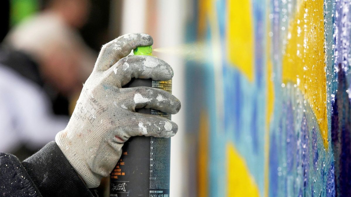 Die Polizei entdeckte frische Graffiti – hier ein Symbolbild.