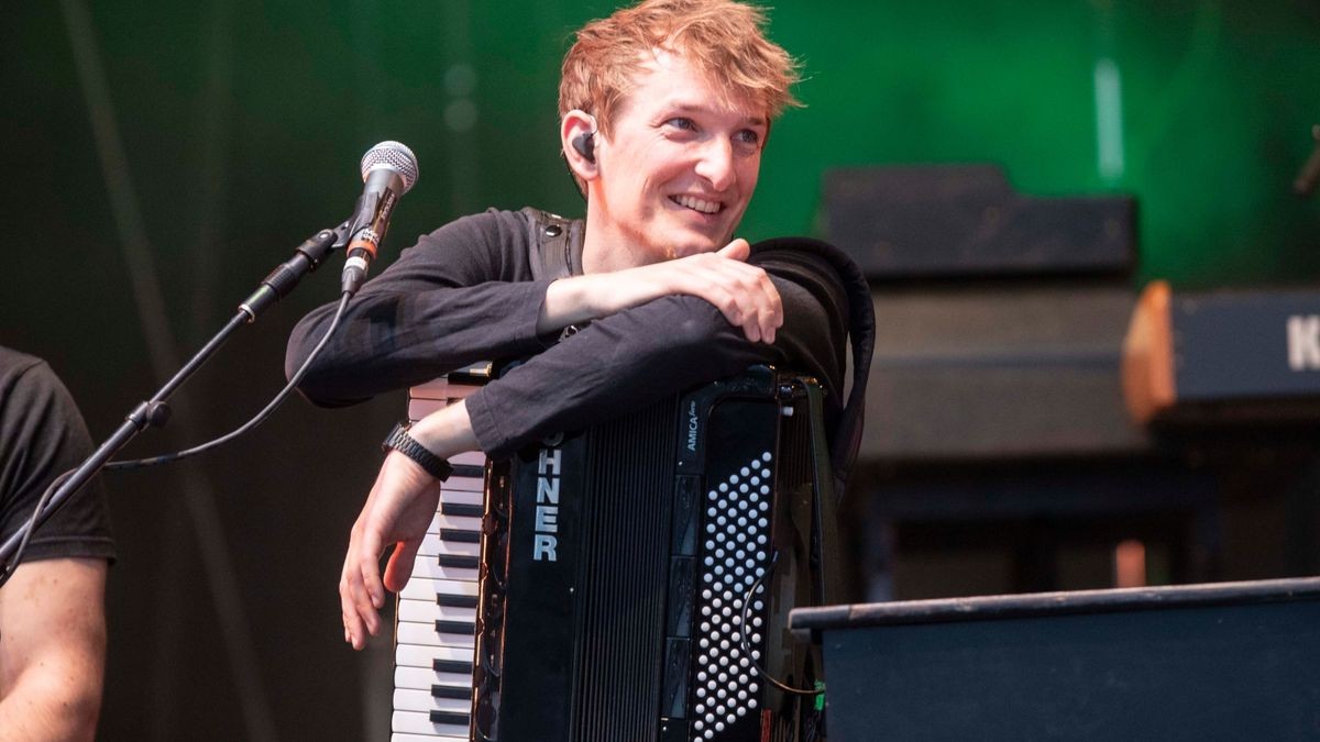 Ein ausverkauftes Autokonzert gab Max Giesinger am Freitagabend auf der Messe Erfurt.