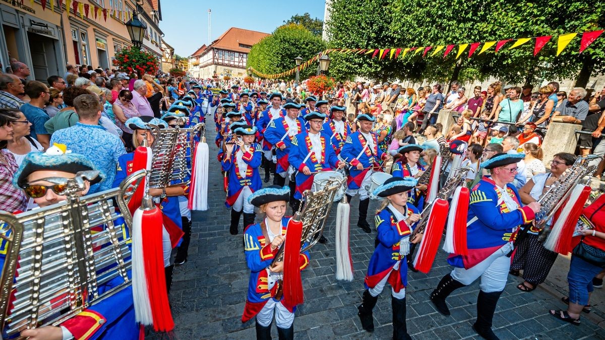 Tausende kamen 2019 zum Festumzug. Die Mühlhäuser Stadtkirmes 2020 ist jedoch abgesagt.