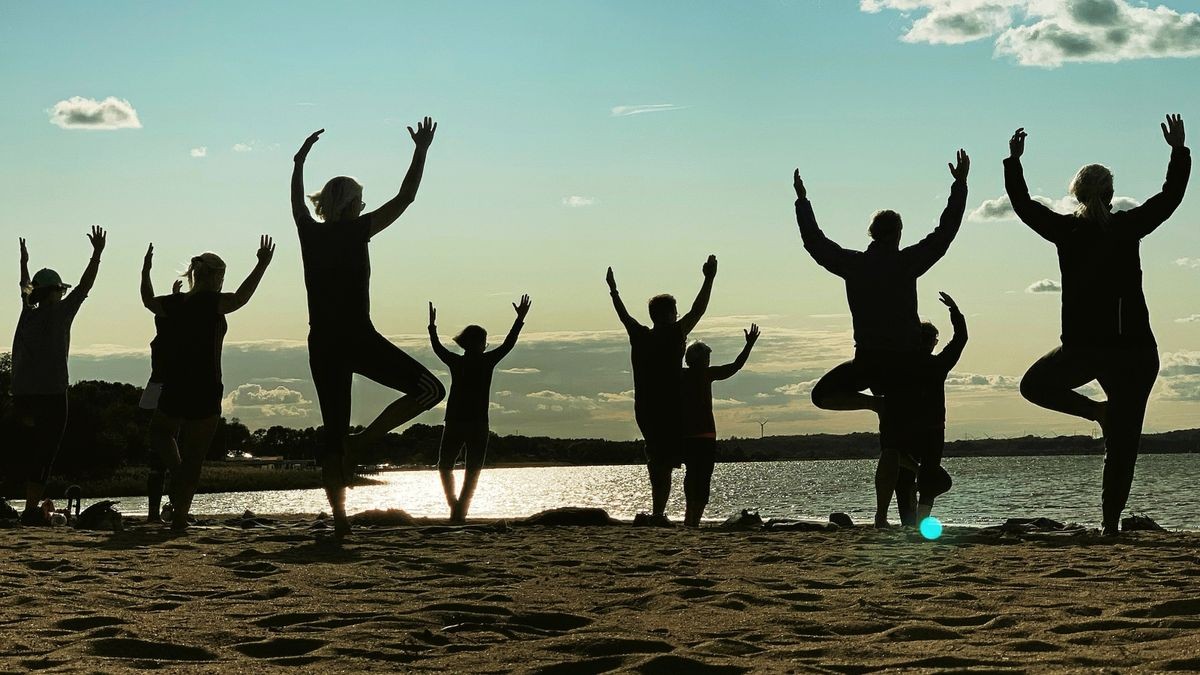 Als es wieder erlaubt war, bot das Reisebüro Ehrke Ende Mai ein Fitness- und Yoga-Camp an die Mecklenburger Seenplatte an.