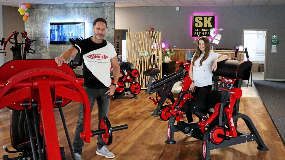 Michael Kowalski und Alicia Fischer begrüßen im Leinefelder Fitnessstudio „SK 24H Fitness