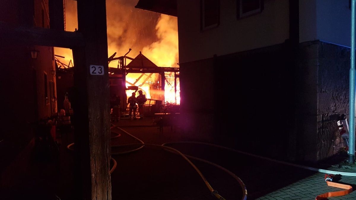 In Ellichleben gab es am Donnerstagabend einen Großbrand.