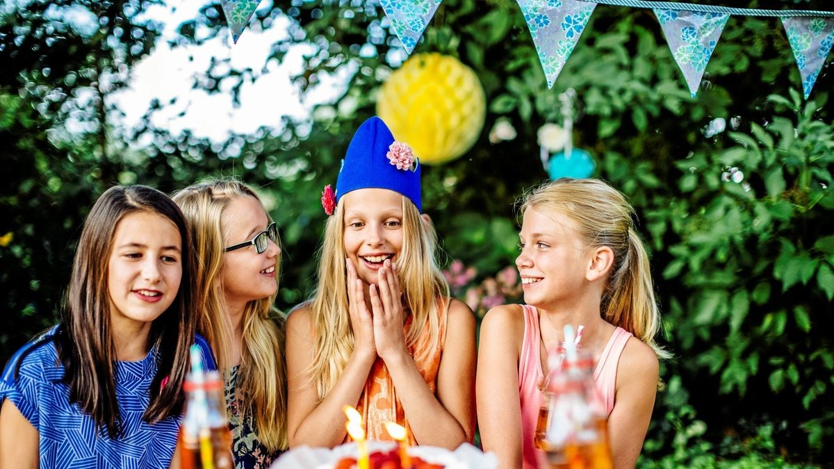 Seit dem 13. Juni sind familiäre Feiern wie Geburtstage, Hochzeiten und öffentliche Veranstaltungen unter bestimmten Bedingungen wieder möglich.