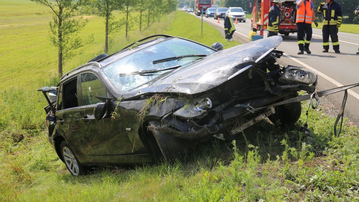 Auf der Ortsumgehungsstraße zwischen Pörmitz und Dittersdorf im Saale-Orla-Kreis kam es am Donnerstag zu einem schweren Verkehrsunfall.