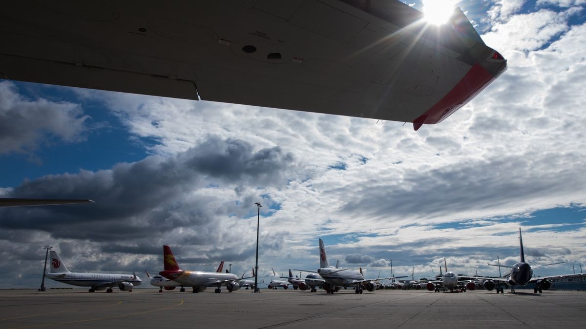 Mit der Aufhebung der Reisewarnung startete am Donnerstag der touristische Flugverkehr vom Flughafen Erfurt-Weimar mit einem Flug der Corendon Airlines nach Rhodos.