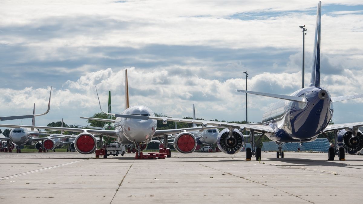 Mit der Aufhebung der Reisewarnung startete am Donnerstag der touristische Flugverkehr vom Flughafen Erfurt-Weimar mit einem Flug der Corendon Airlines nach Rhodos.