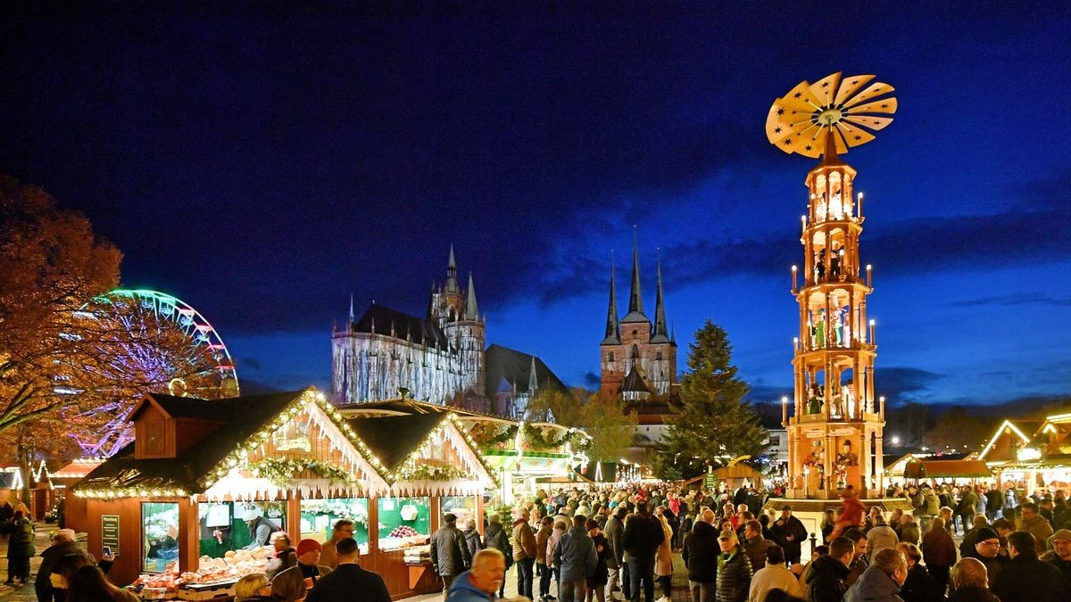 Der Erfurter Weihnachtsmarkt zählt jährlich zu den schönsten in ganz Deutschland. (Archiv) 