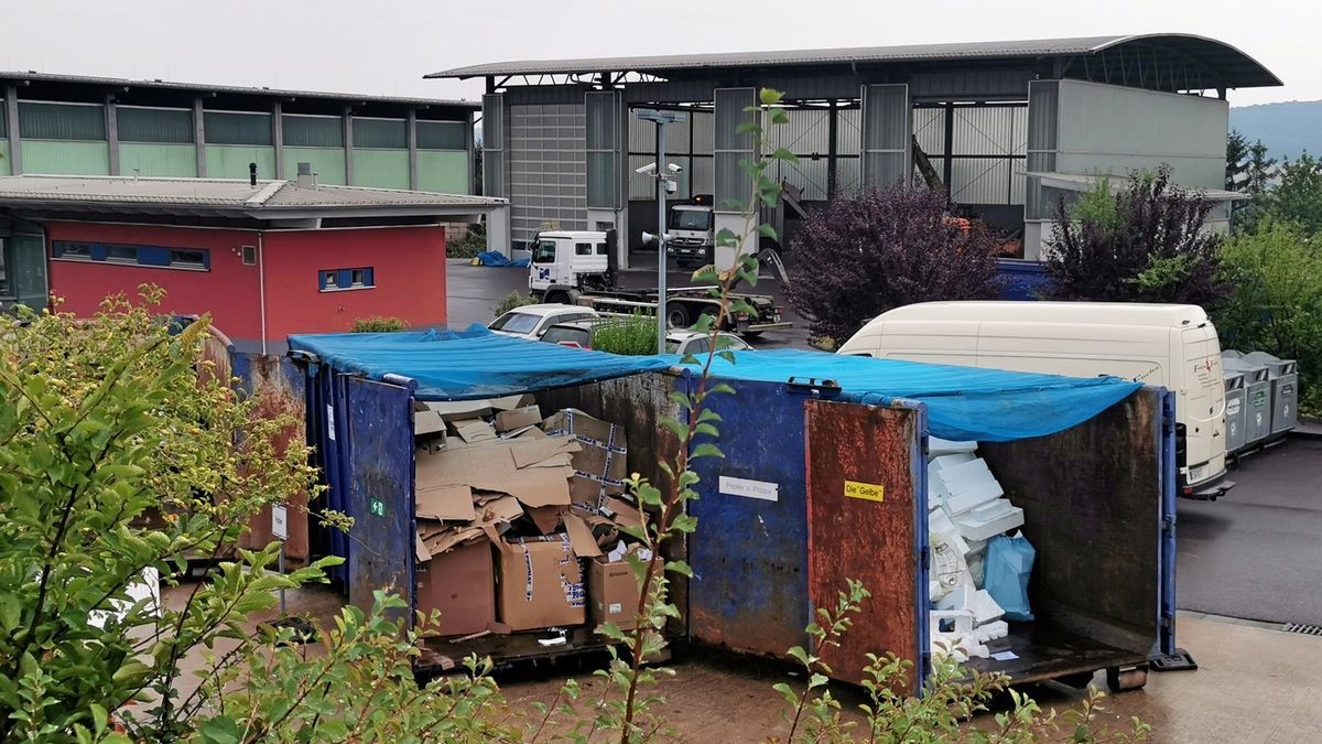 Ein Blick in die Müllumladestation und Wertstoffhof des Abfallwirtschaftszweckverbandes (AZV) in Großenlupnitz. 