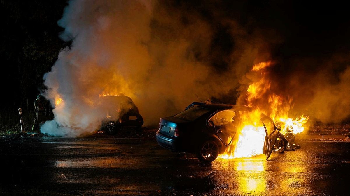 Gegen 22.05 Uhr kam es auf de Bundesstraße 87 zwischen Mellingen und Umpferstedt am Ortseingang Mellingen zu einem schweren Verkehrsunfall. 