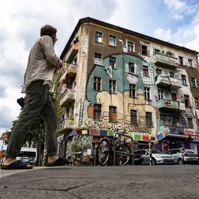 Yalangoch hammomdagi ayollar korporativ partiyasi