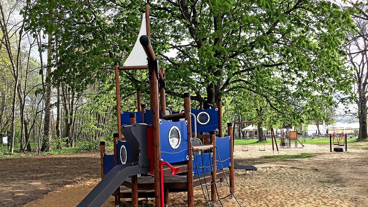 Bei Schildern am Spielplatz bessert Ilmenau nach