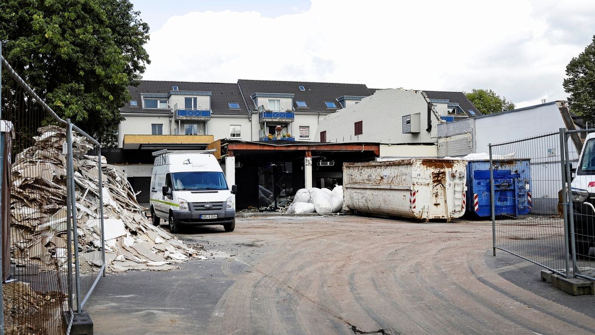 AldiNeubau in EssenHuttrop Drei Häuser werden abgerissen