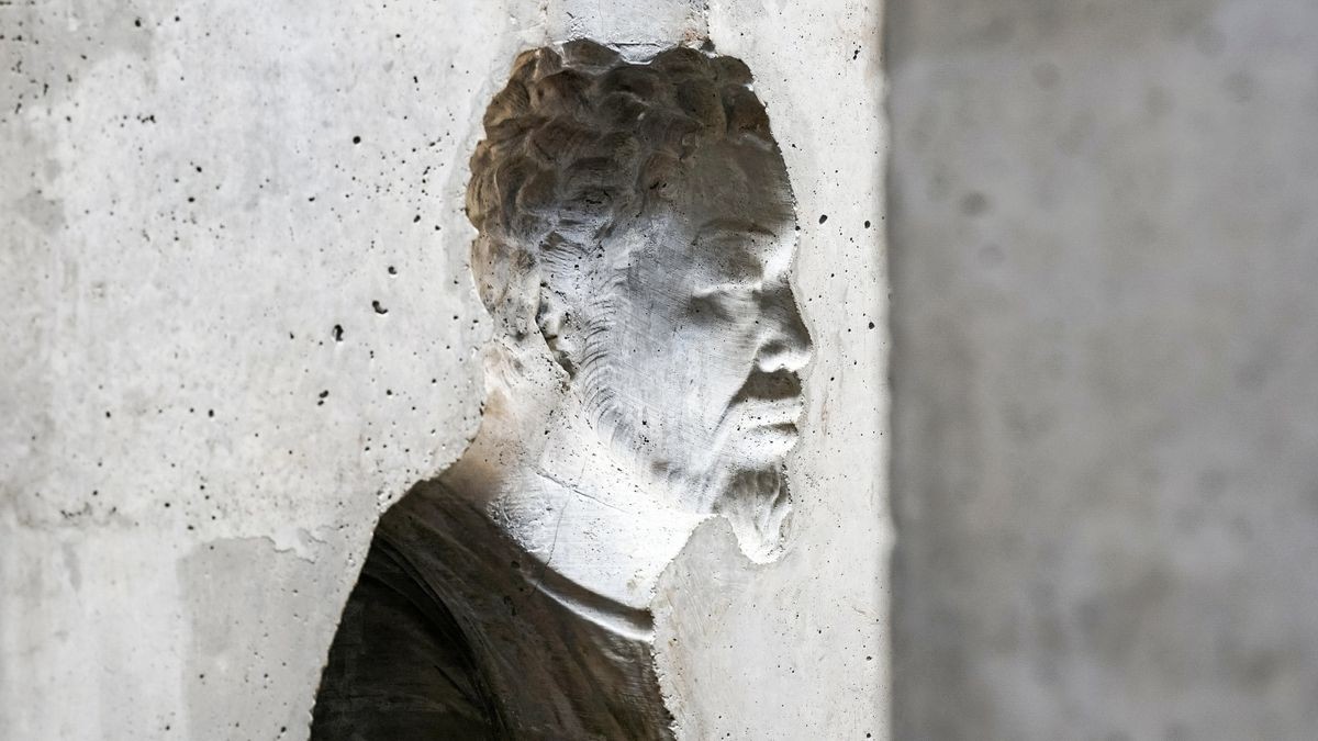 Die für die Wittenberger Luther-Ausstellung 2017 vom renomierten Künstler Ai Weiwei geschaffene Skulptur ist ab dem Wochenende im Innenhof des Museums Lutherhaus Eisenach zu finden.