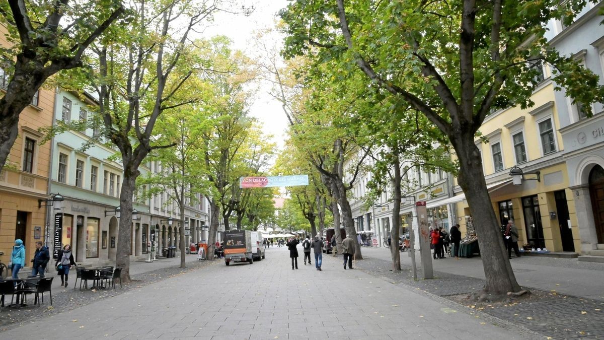 Die Stände sind markiert, die Vorbereitungen abgeschlossen: Weimar steht vor dem ungewöhnlichsten Zwiebelmarkt der Neuzeit.