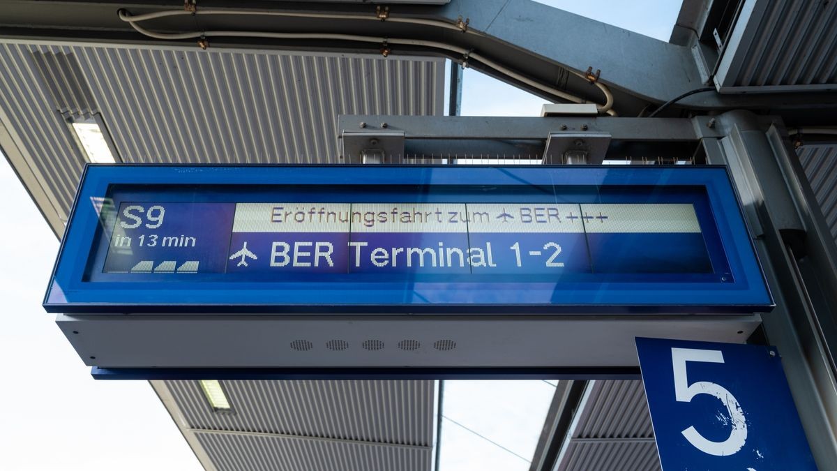 Welche S Bahn Fährt Zum Flughafen www.morgenpost.de