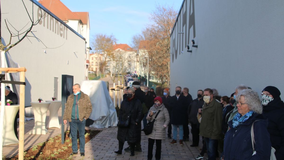 Zwischen Garten- und Moßlerstraße ist das neue Fachmarktzentrum in der Gothaer Innenstadt eröffnet worden. Das sogenannte Altstadtforum umfasst mehr als zehn Märkte und Läden.