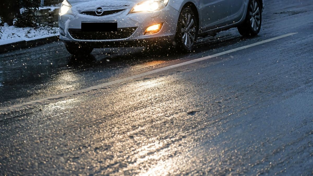 In den kommenden Stunden fallen die Temperaturen in Thüringen deutlich. Vereinzelt sind dann auch wieder Neuschnee und Glätte möglich. (Symbolfoto)