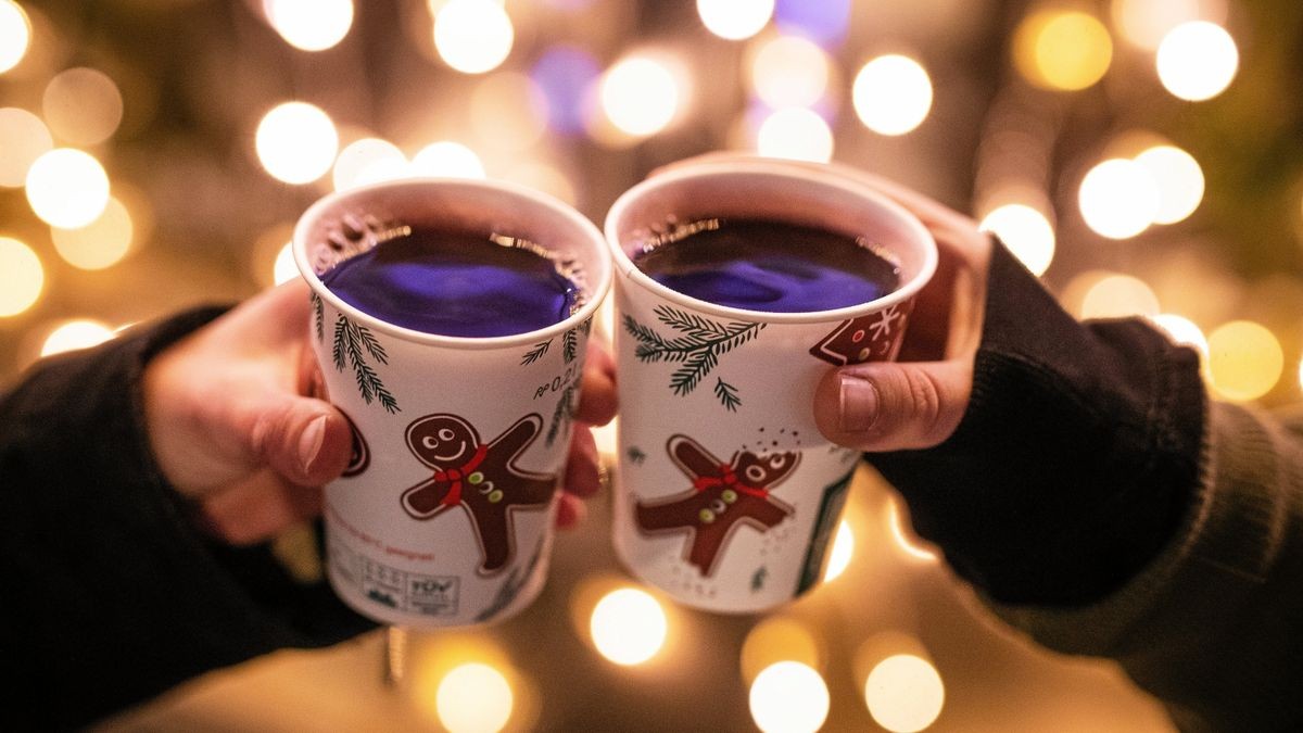 Glühwein wird gern zur Weihnachtszeit getrunken. (Symbolfoto)