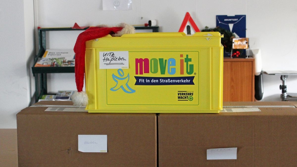 Die „Move it“-Boxen, die die Kreisverkehrswacht Sömmerda noch bis zum Jahresende an einige Kindereinrichtungen im Landkreis Sömmerda übergeben will, stehen schon bereit.