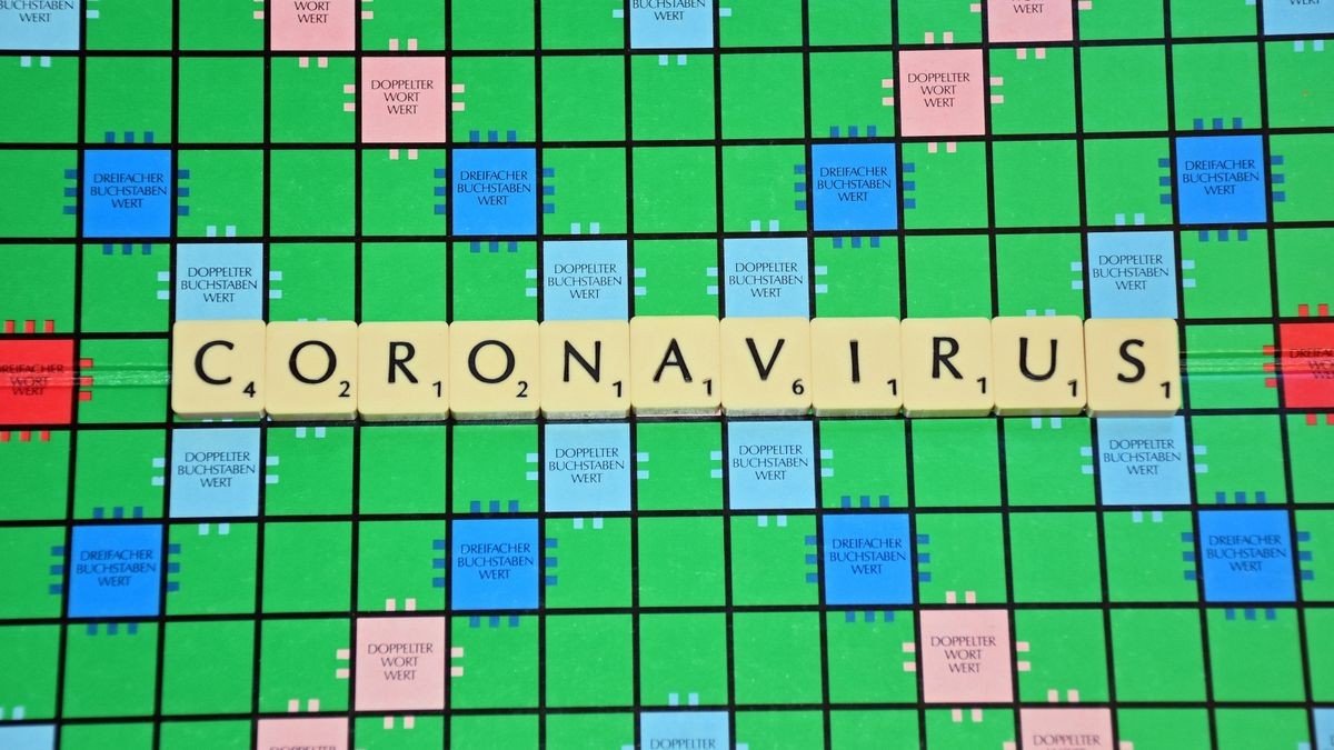  Coronavirus in Scrabble-Buchstaben