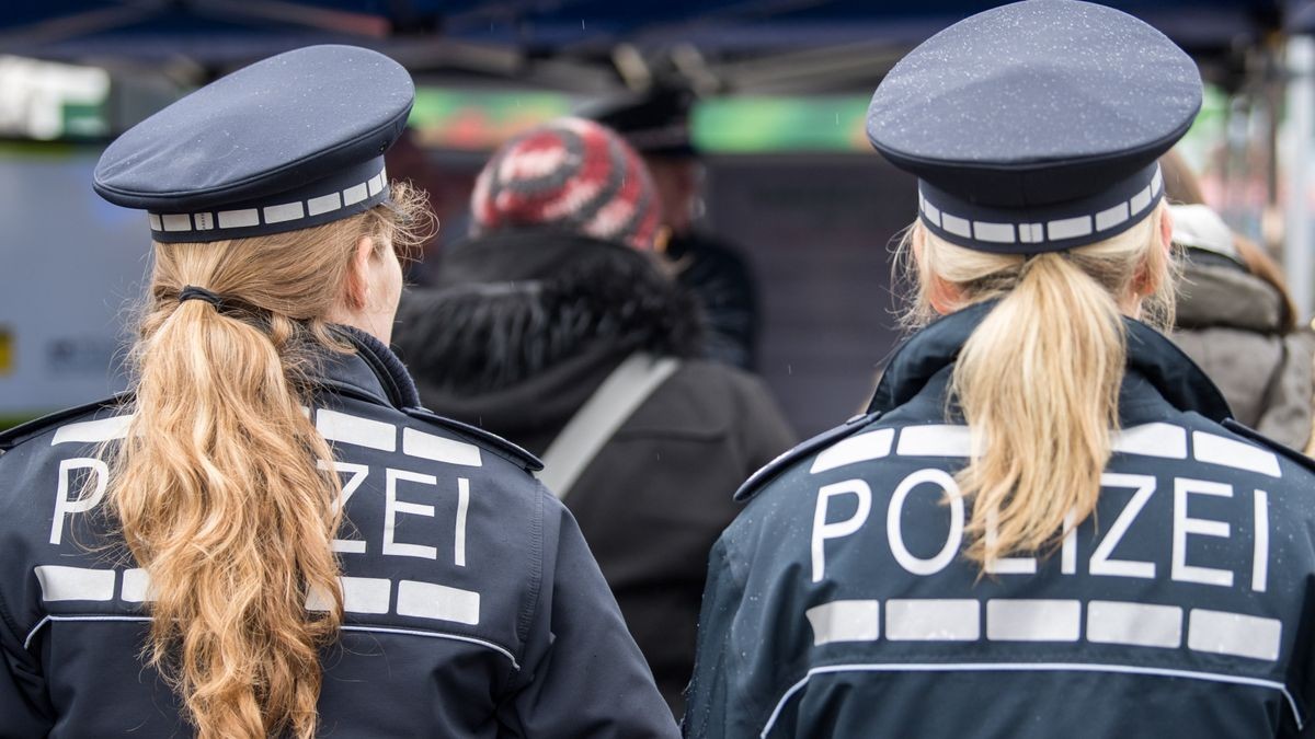 Die Polizei ermittelt in den eigenen Reihen.