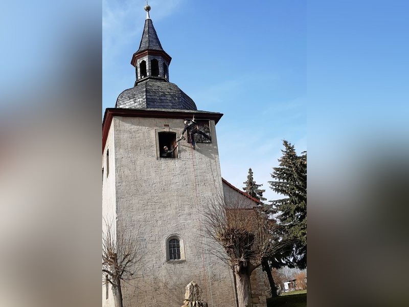 Kirchturmuhr von Nirmsdorf nun wieder pünktlich