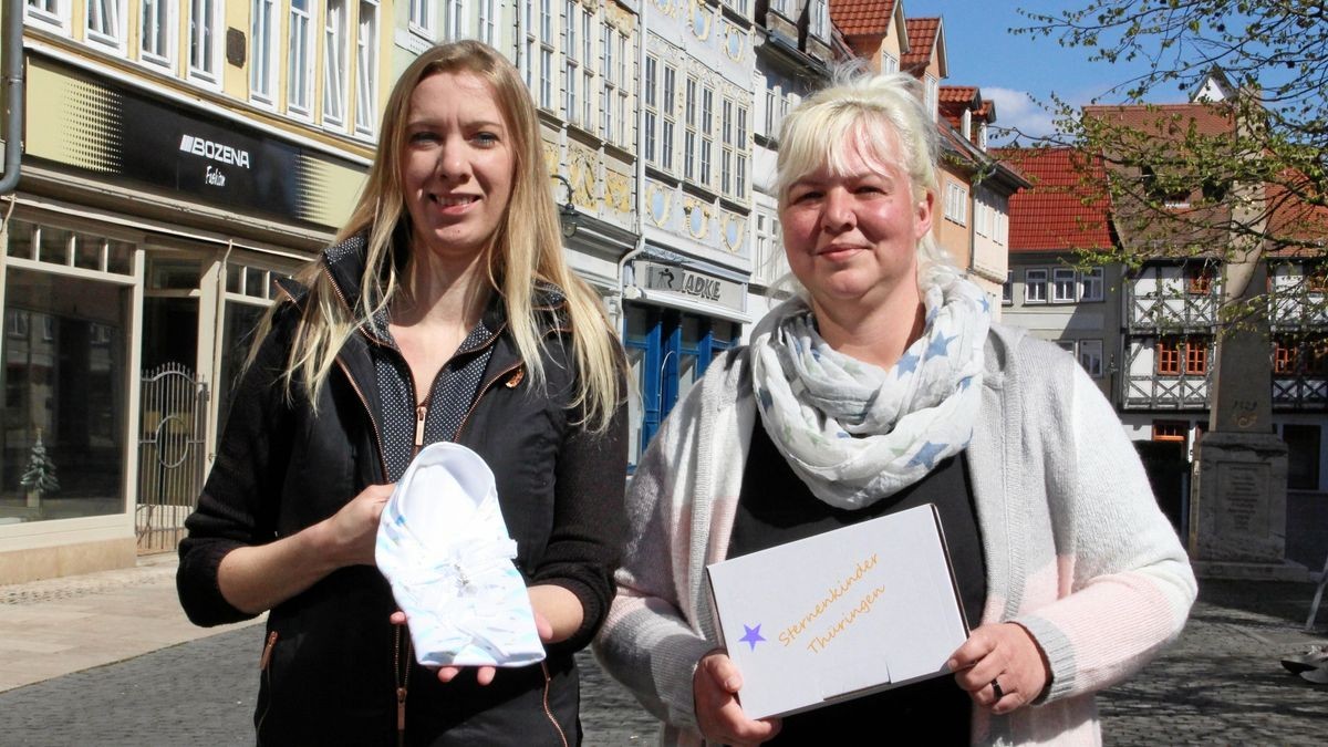 Lisa Gottstein aus Bad Langensalza (links) und Peggy Ellinger aus Döllstädt sind im Team Sternenkinder Thüringen, der betroffene Eltern bei der Trauerbewältigung unterstützt.  