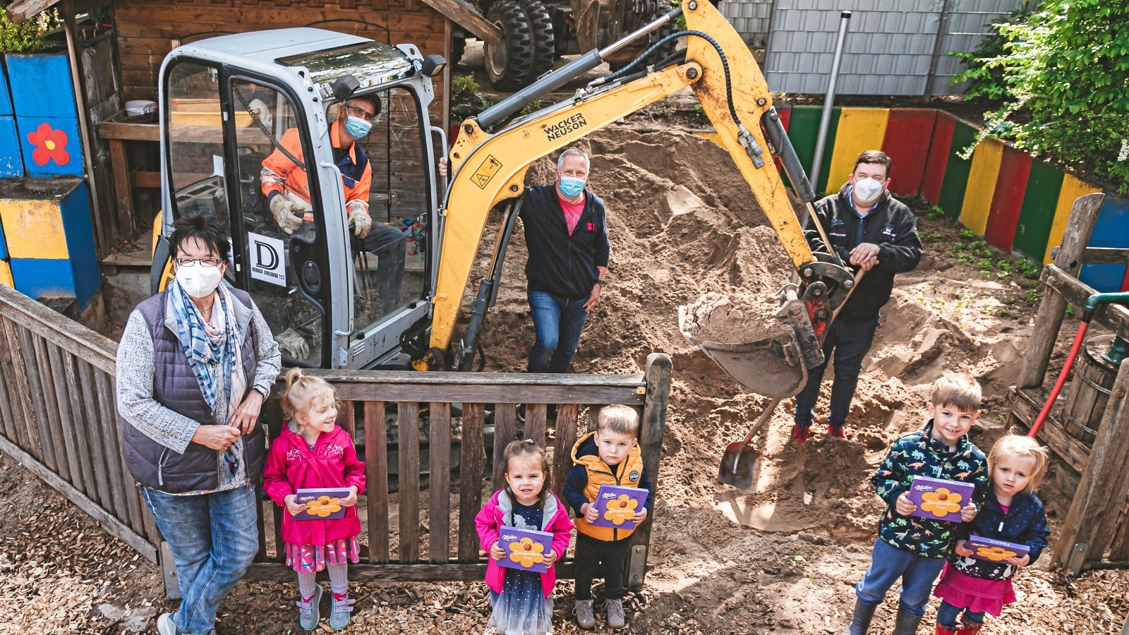 Gevelsberg: 40 Tonnen Sand für den Kindergarten gespendet