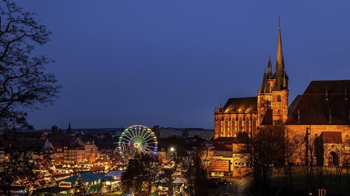 Blick auf den Erfurter Weihnachtsmarkt 2019. 