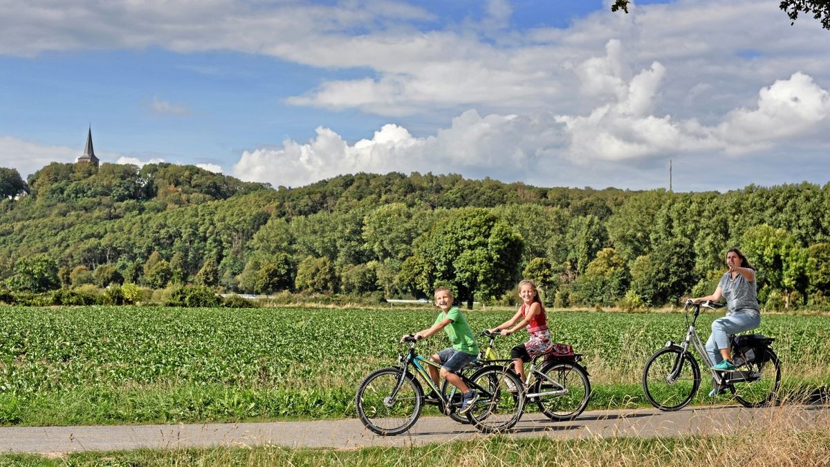 Radtouren rund um Emmerich Hanseradweg lädt zum Radeln ein