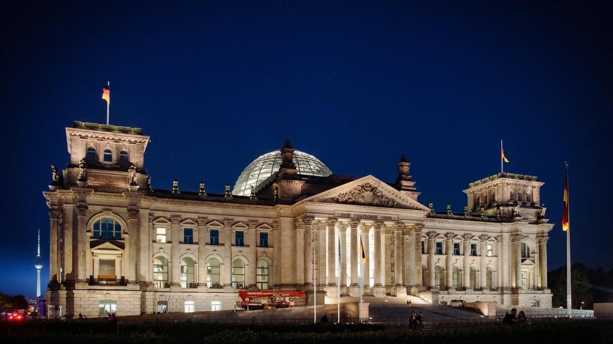 Thüringen wird künftig mit 19 Abgeordneten in Berlin vertreten sein. Neben den acht Direktkandidaten ziehen elf weitere Thüringer in den Bundestag ein.