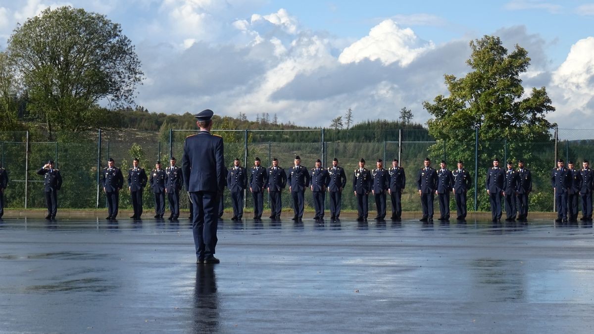 Historisch: Erndtebrück und Luftwaffe besiegeln Patenschaft