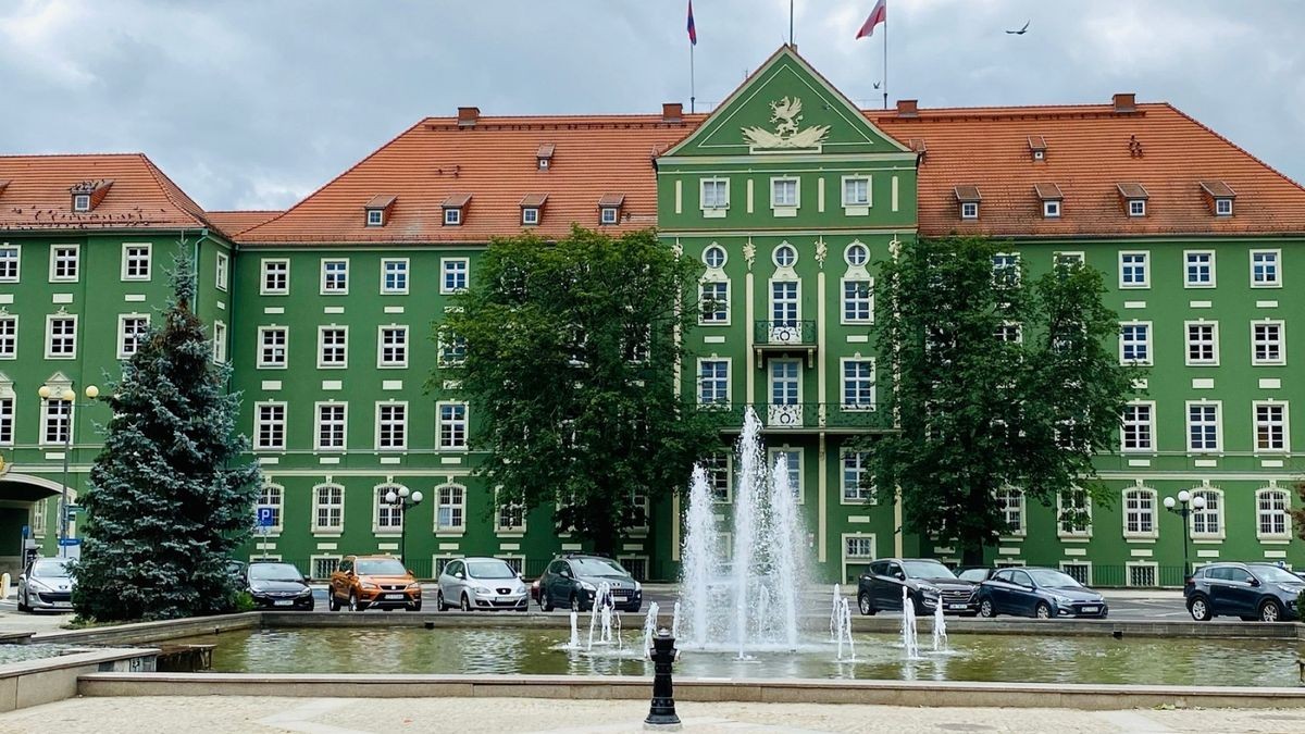 Das Gebäude der Stadtverwaltung - 