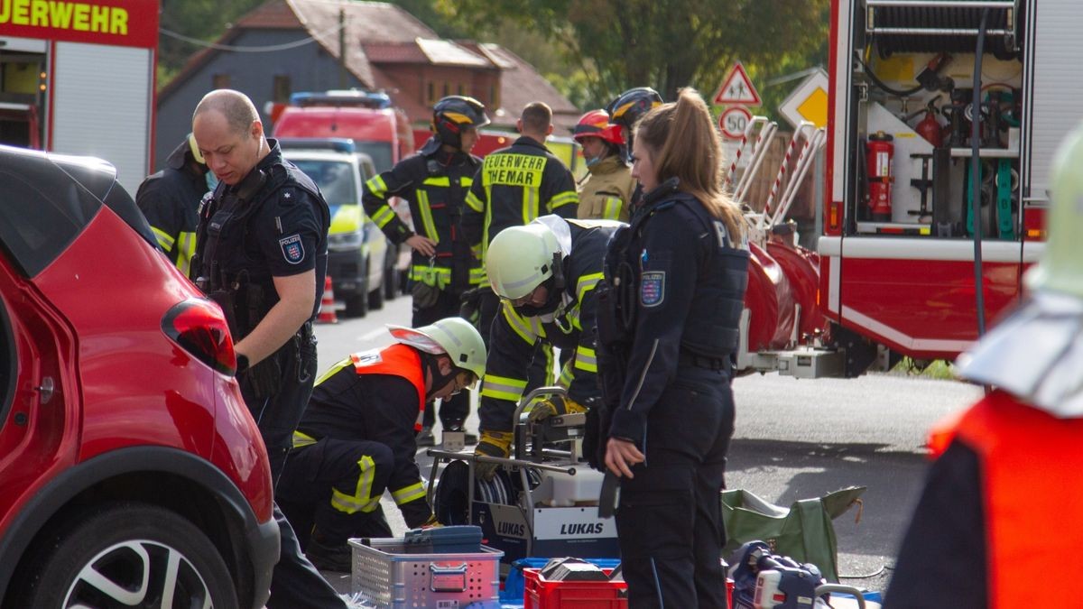 Bei einem schweren Unfall ist Mittwoch in Themar ein 81-jähriger Mann lebensgefährlich verletzt worden.