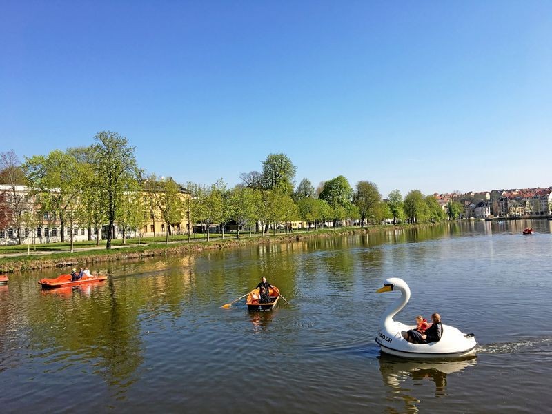 Beleuchtete Fontäne für den Großen Teich in Altenburg