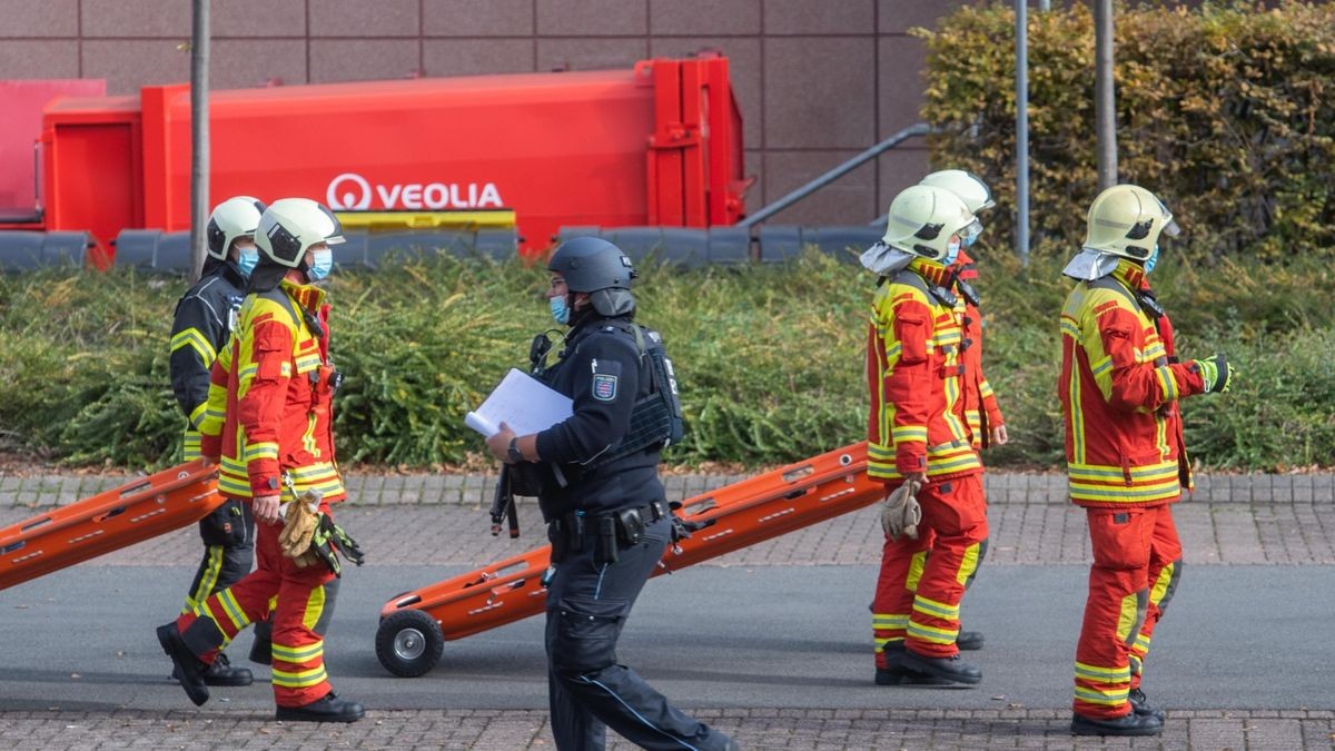 Fachbeobachter, Schiedsrichter und Mitwirkende aus der gesamten Thüringer Polizei und aus Polizeien des Bundes und der Länder nahmen ebenso teil.