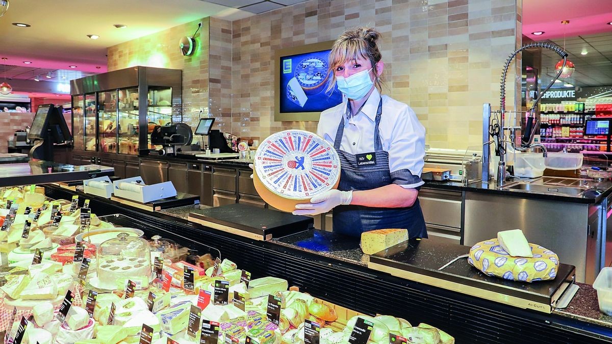 Edeka Wiesbadener Straße Ein hochmoderner Verbrauchermarkt in Wilmersdorf