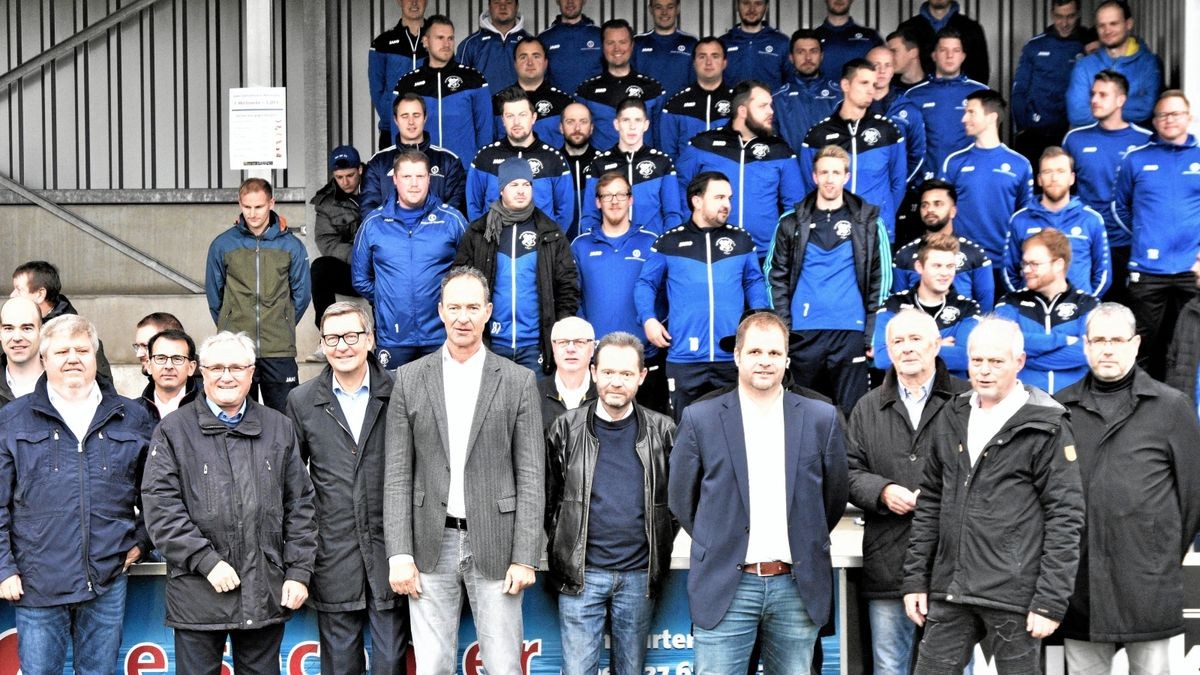 SV Dahl/Friedrichsthal setzt mit Tribüne neuen Meilenstein