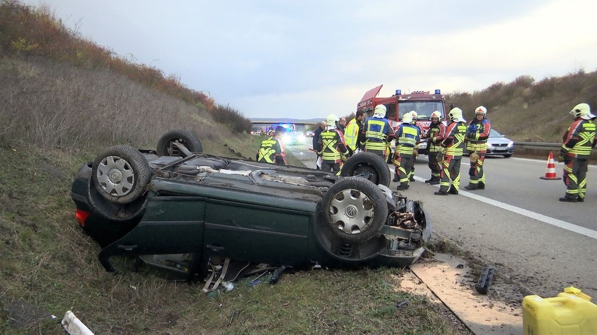 Der Sachschaden beträgt nach ersten Schätzungen 10.000 Euro. 