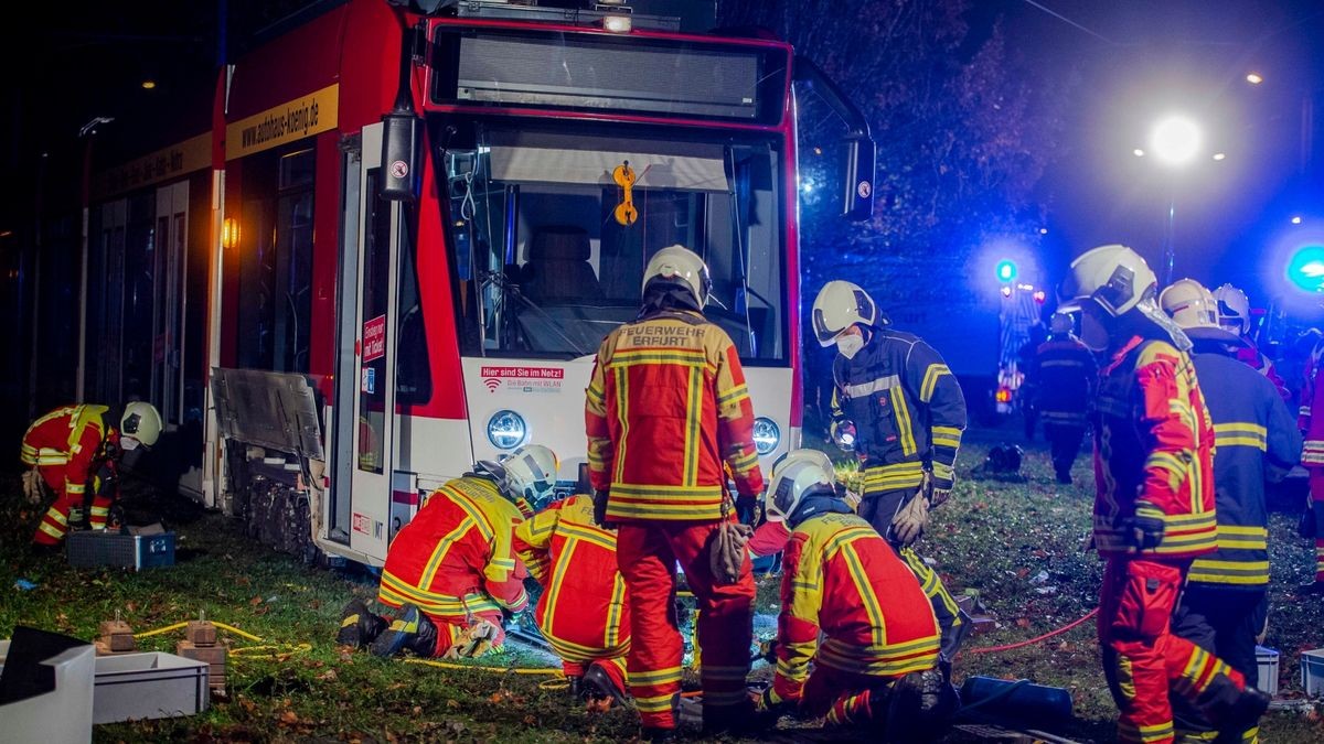 Am Dienstagabend ereignete sich ein tödlicher Unfall mit einer Straßenbahn auf Höhe der Erfurter Messe. 