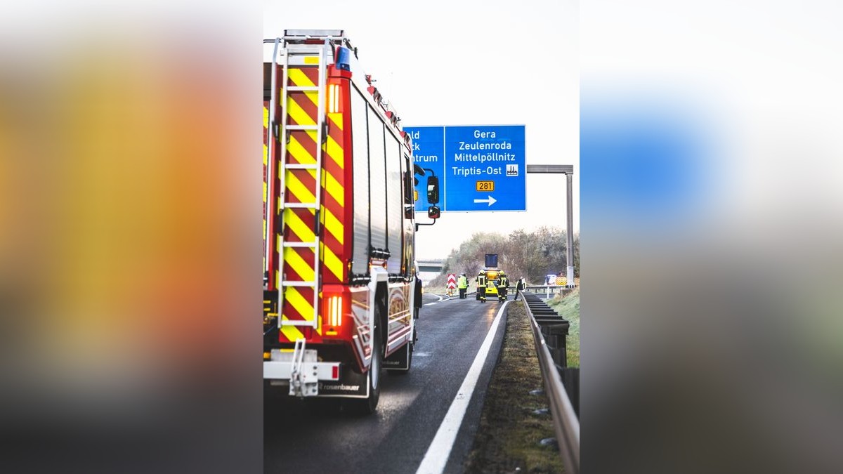 Der Winterdienst war zu diesem Zeitpunkt noch nicht auf der Strecke unterwegs.