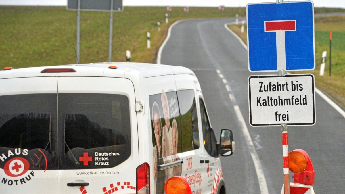 Da die Straße zwischen Kaltohmfeld und Haynrode gesperrt ist, wird Kaltohmfeld für Autofahrer zur Sackgasse.