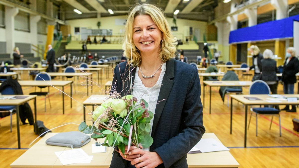 Alexandra Rieger (SPD) bekam im zweiten Wahlgang 13 von 19 gültigen Stimmen. Entscheiden durften 32 Stadträte.