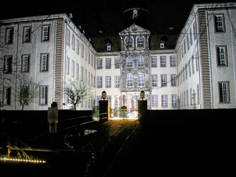 Schloss Friedrichswerth erstmals im Lichterschein