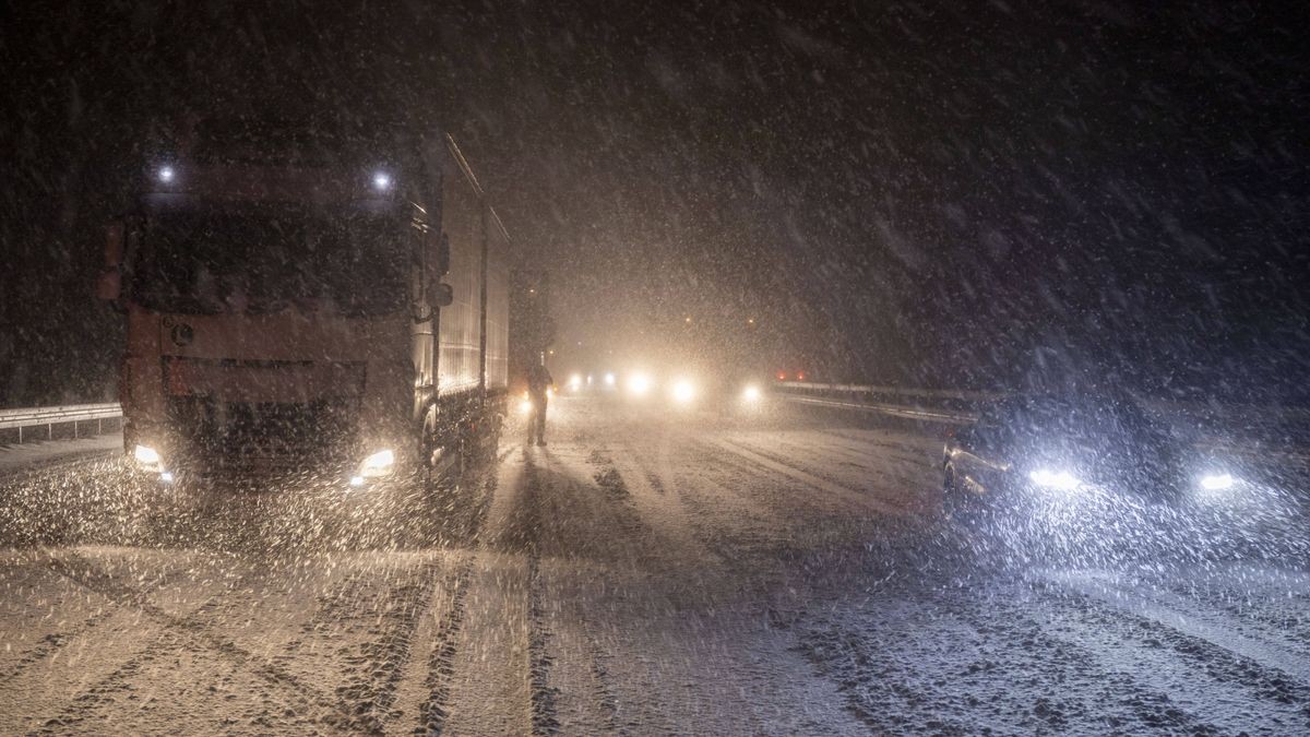 Neuschnee wird in der kommenden Nacht teilweise für gefährliche Glätte sorgen. (Symbolfoto)