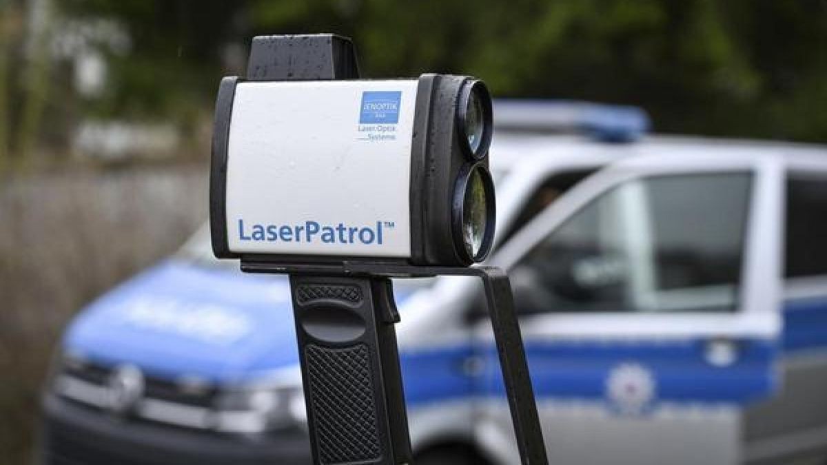 Die Polizei hat einen Raser im Landkreis Gotha erwischt. Er fuhr 106 km/h zu schnell. (Symbolbild).